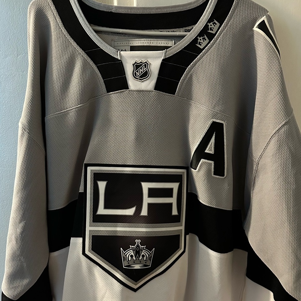 Los Angeles Kings Robitaille Jersey XXL
